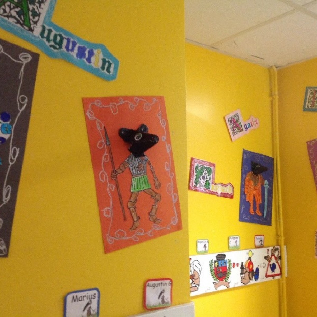 Les maternelles au Moyen-Age