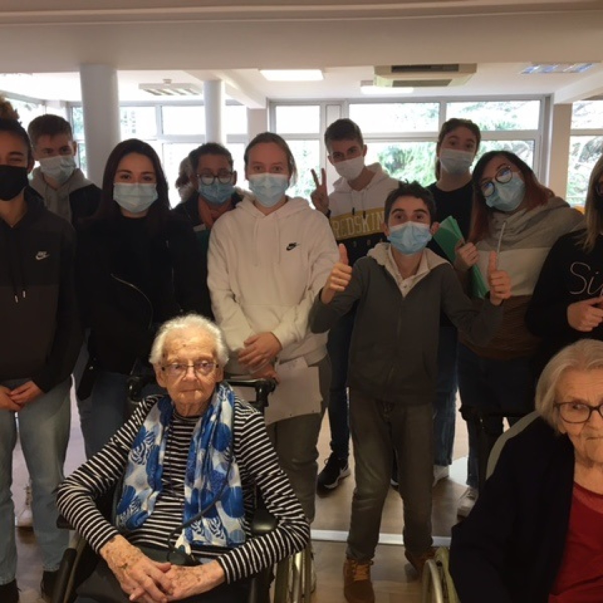 Les 1ère Bac Pro Anim ont visité l’EHPAD de la Roseraie