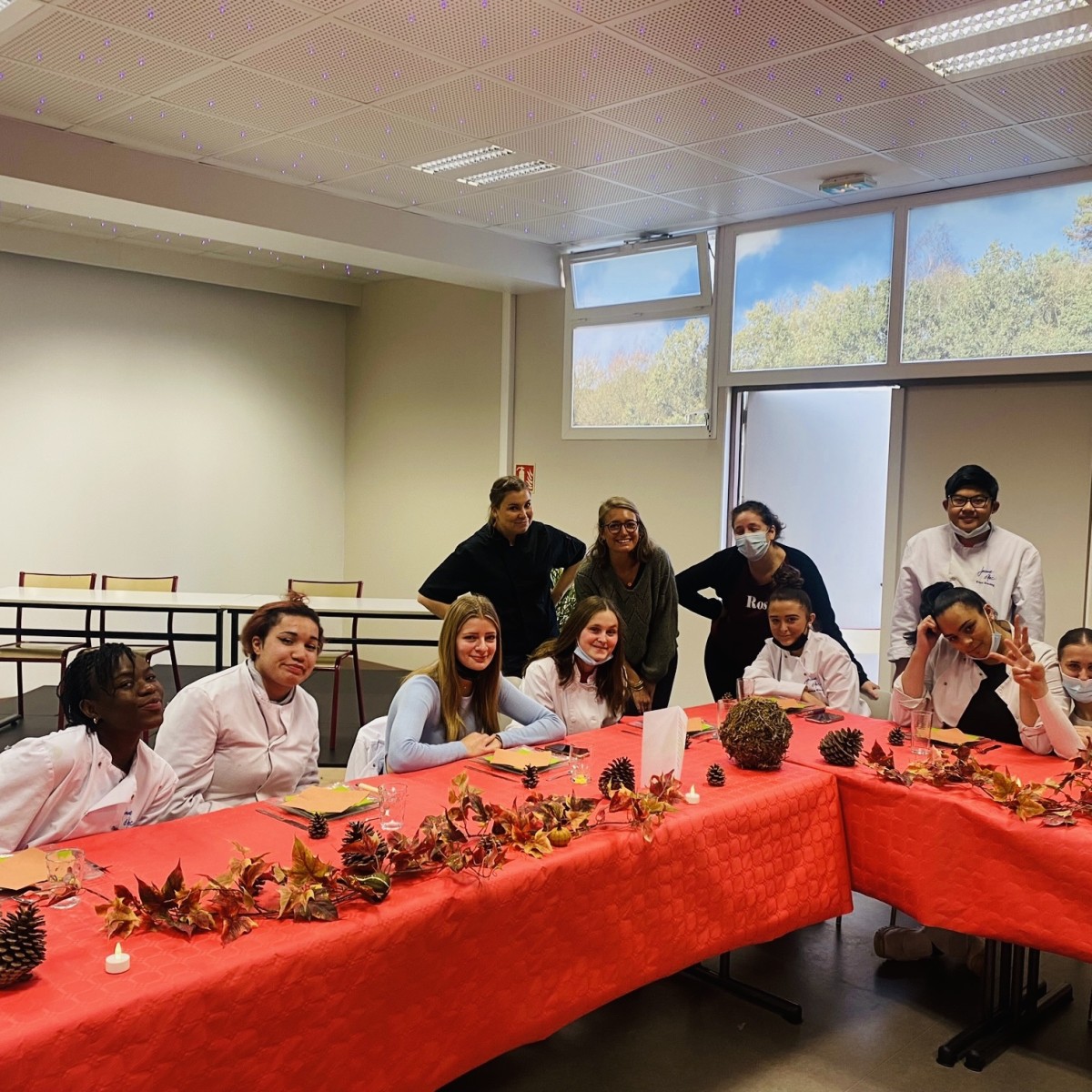 Les terminales CAP PSR fêtent Thanksgiving.