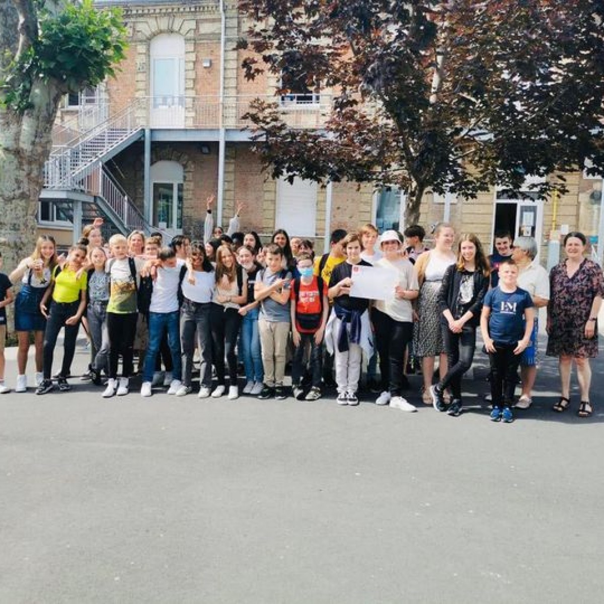 Remise de chèque au CCFD - Terre Solidaire