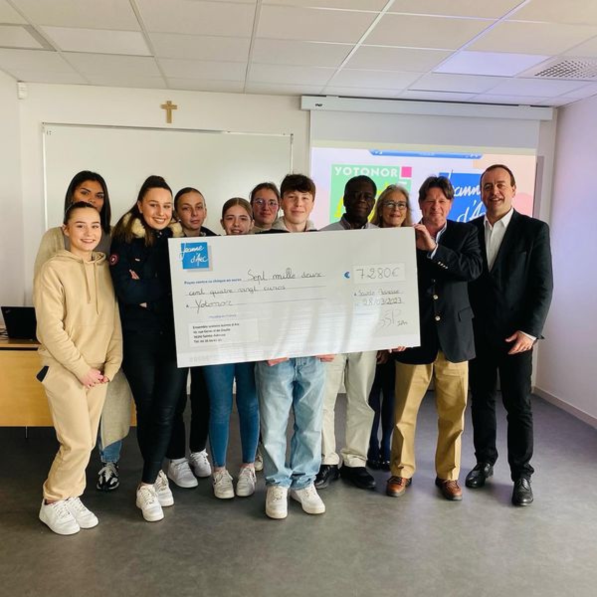 Remise de chèque à l'association Yotonor