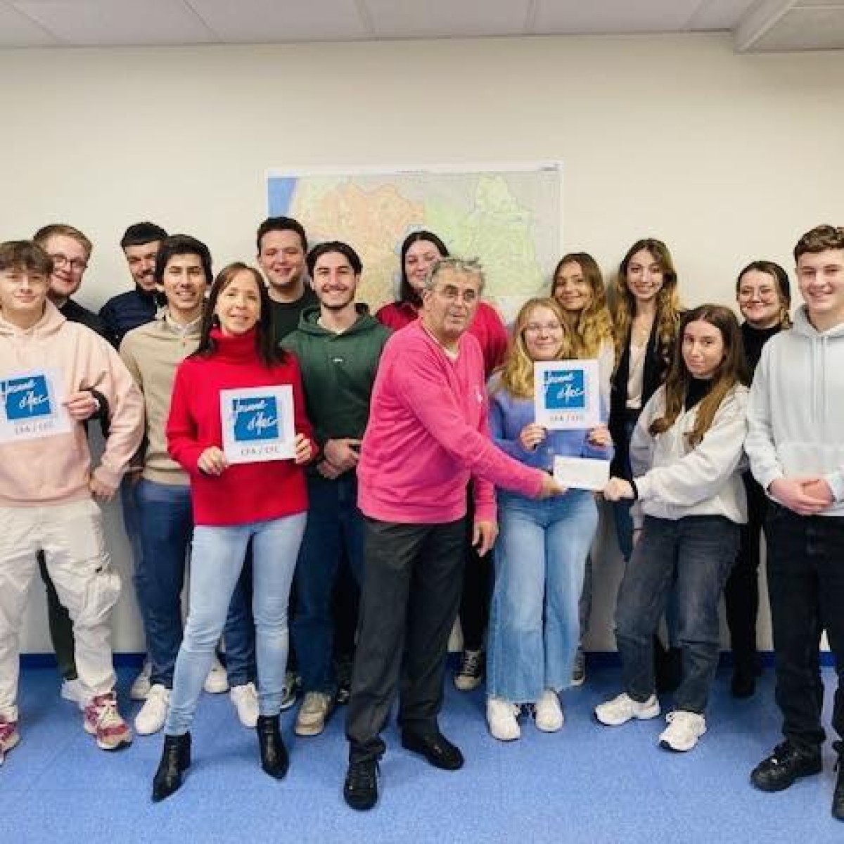 Remise de chèque à l'association Vivre Mieux le Lymphoedème