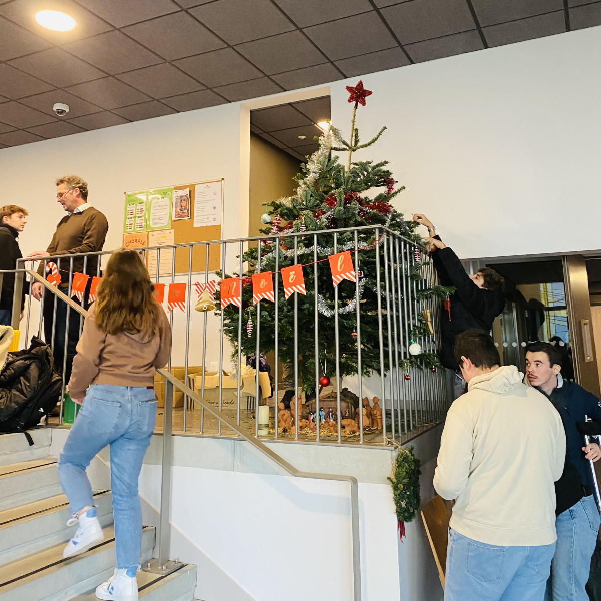 Décoration du sapin de Noël