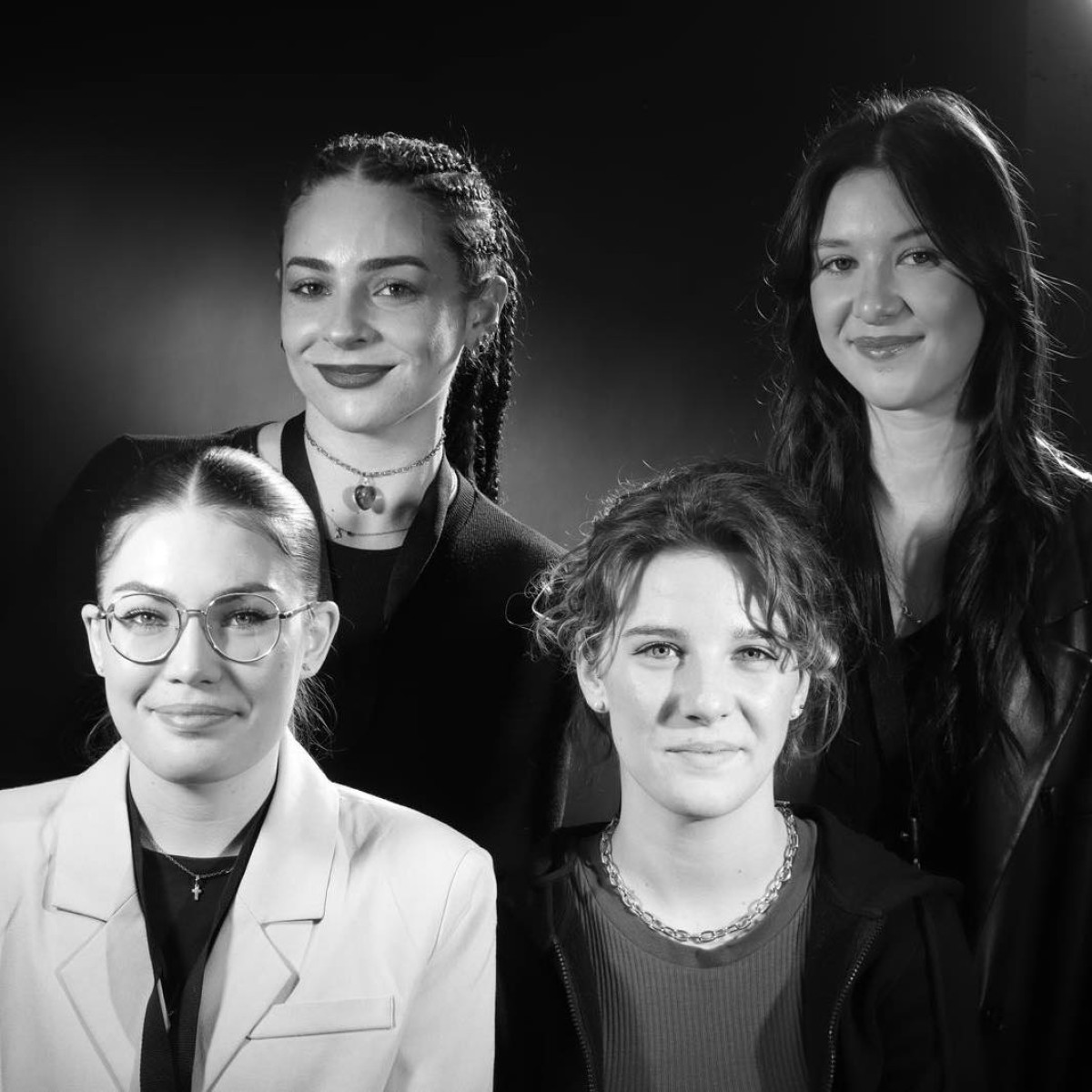 Action maquillage pour Les Révélations