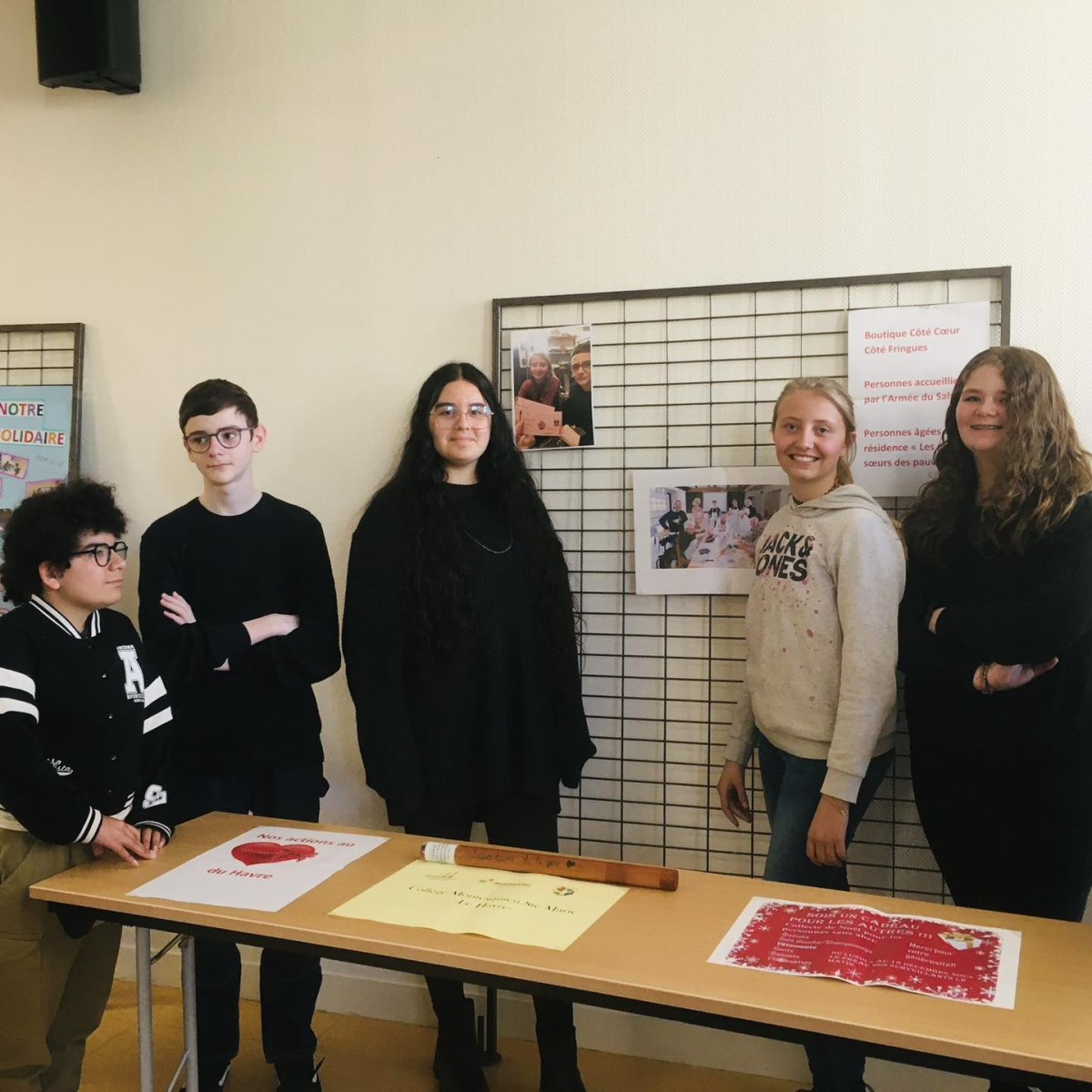 Les ambassadeurs de la paix passent le flambeau