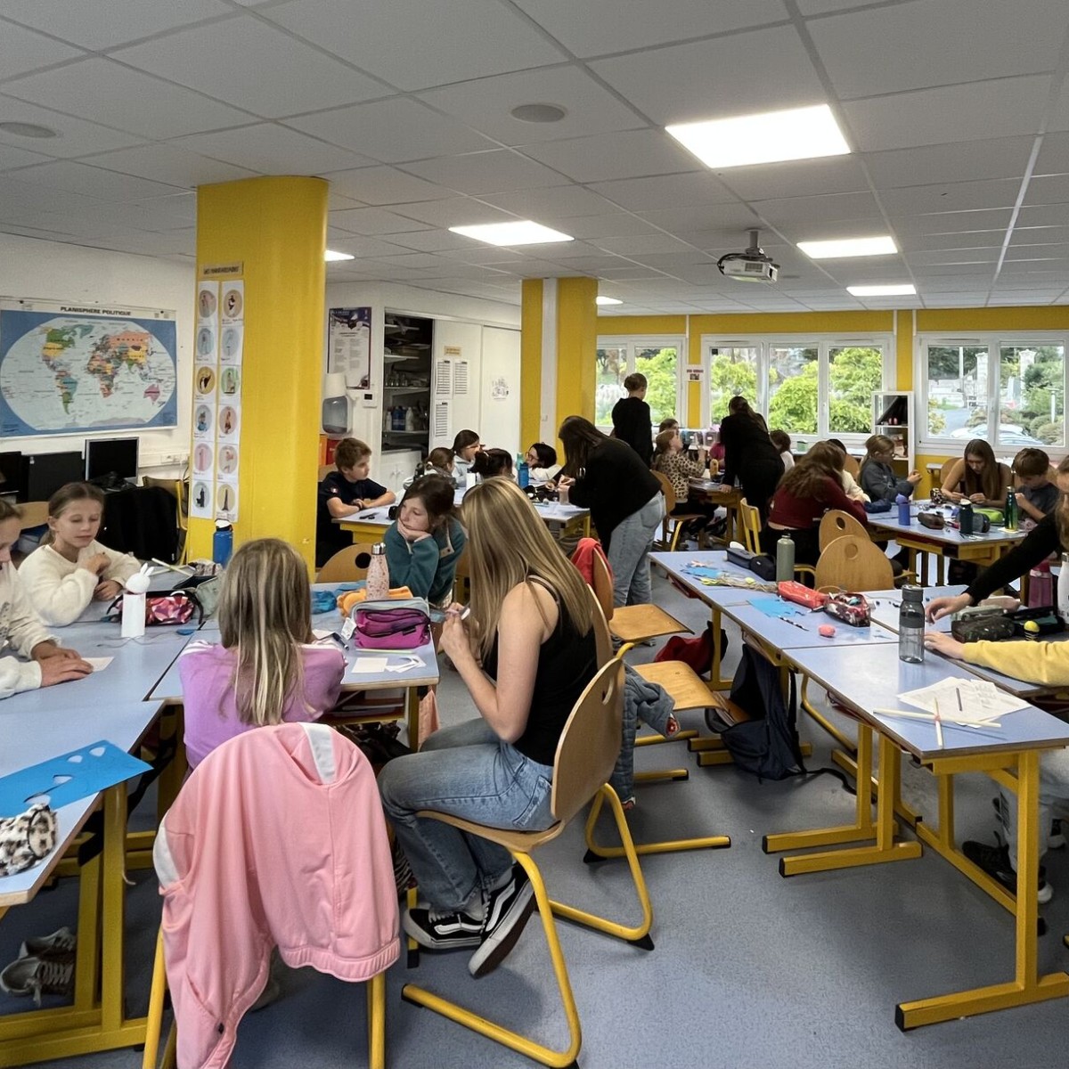 Ambassadeurs de la Paix : préparation de la messe de rentrée